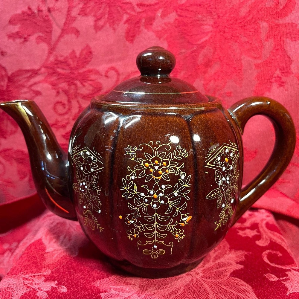 Vintage Moriage Brown Betty Teapot Hand Painted Made in Japan 1960s 3 Cup